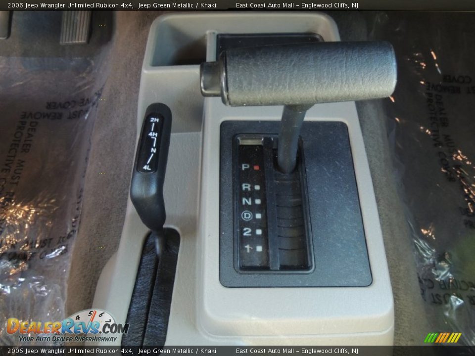 2006 Jeep Wrangler Unlimited Rubicon 4x4 Jeep Green Metallic / Khaki Photo #12