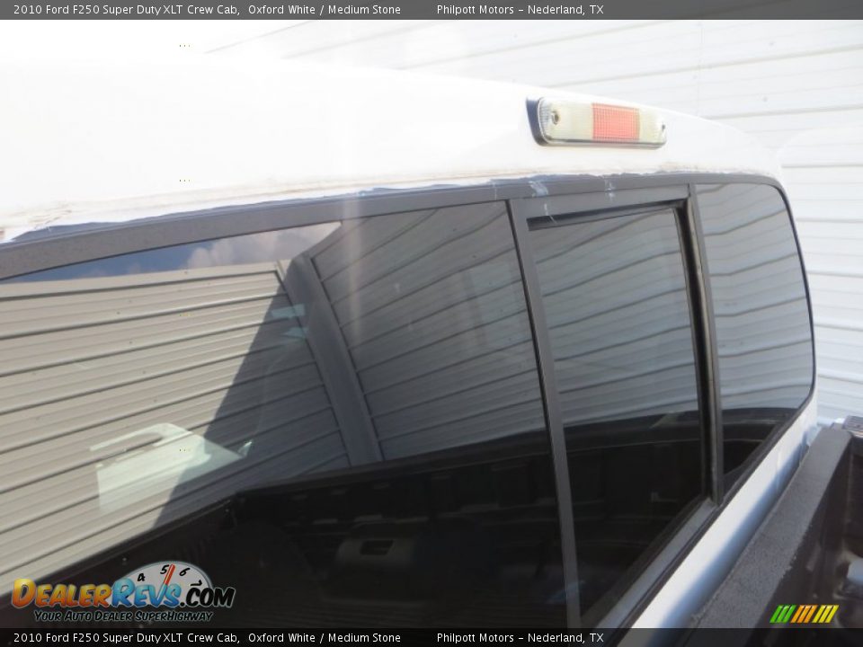 2010 Ford F250 Super Duty XLT Crew Cab Oxford White / Medium Stone Photo #19