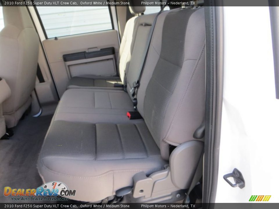 2010 Ford F250 Super Duty XLT Crew Cab Oxford White / Medium Stone Photo #27