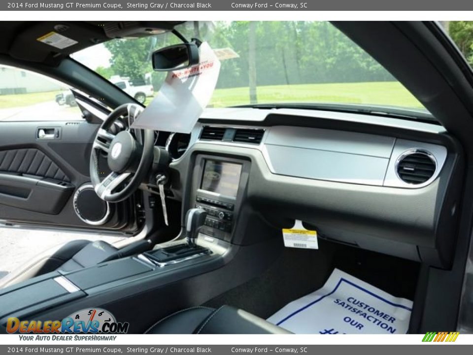 Dashboard of 2014 Ford Mustang GT Premium Coupe Photo #14