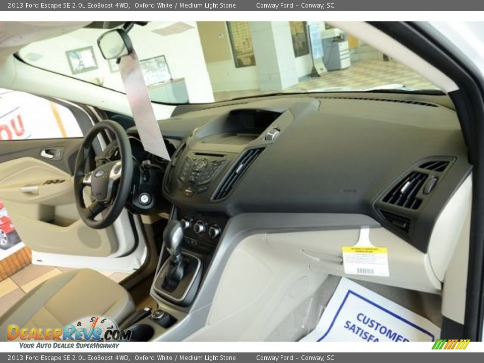 2013 Ford Escape SE 2.0L EcoBoost 4WD Oxford White / Medium Light Stone Photo #11