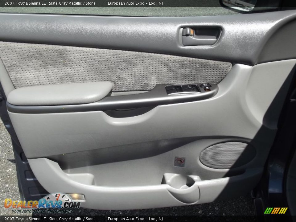 2007 Toyota Sienna LE Slate Gray Metallic / Stone Photo #8
