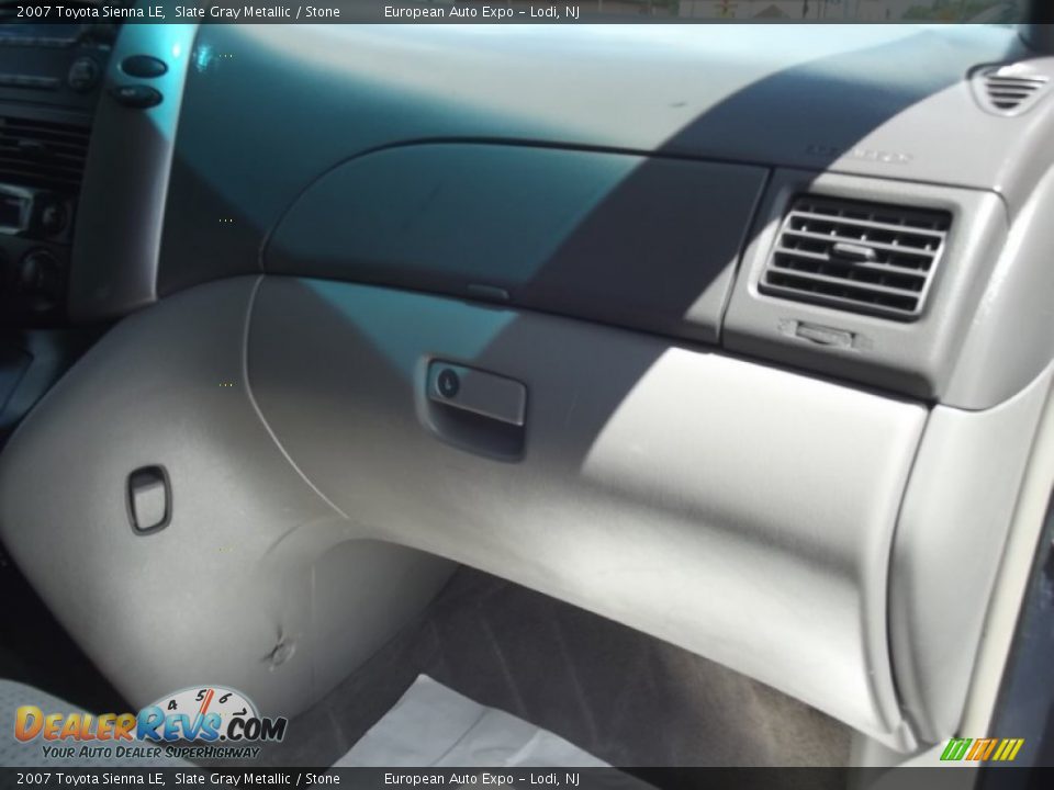 2007 Toyota Sienna LE Slate Gray Metallic / Stone Photo #24