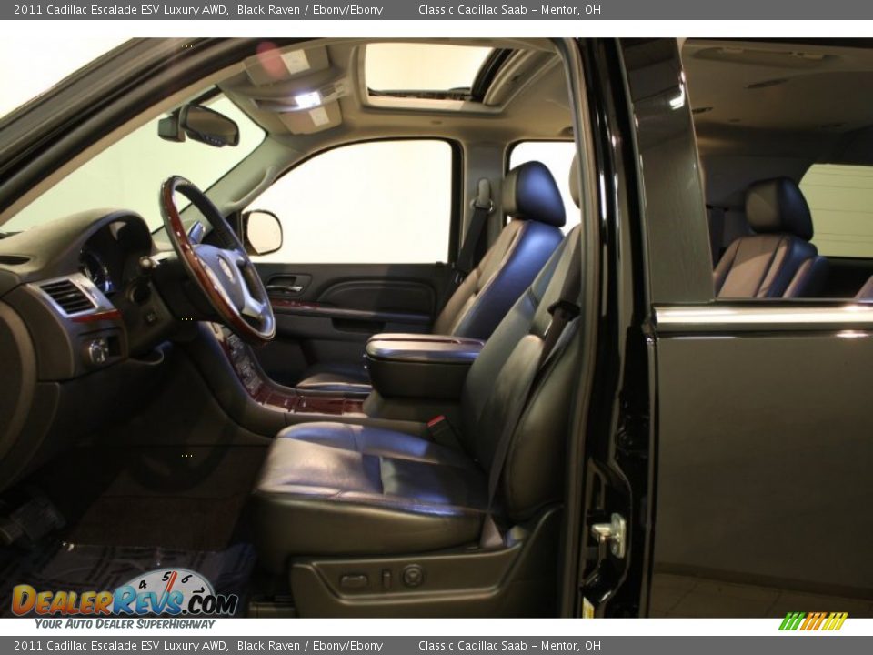 2011 Cadillac Escalade ESV Luxury AWD Black Raven / Ebony/Ebony Photo #5