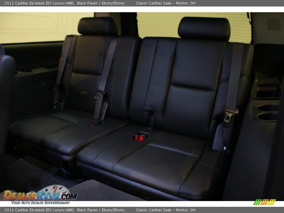 2011 Cadillac Escalade ESV Luxury AWD Black Raven / Ebony/Ebony Photo #18