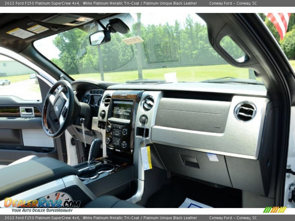2013 Ford F150 Platinum SuperCrew 4x4 White Platinum Metallic Tri-Coat / Platinum Unique Black Leather Photo #17