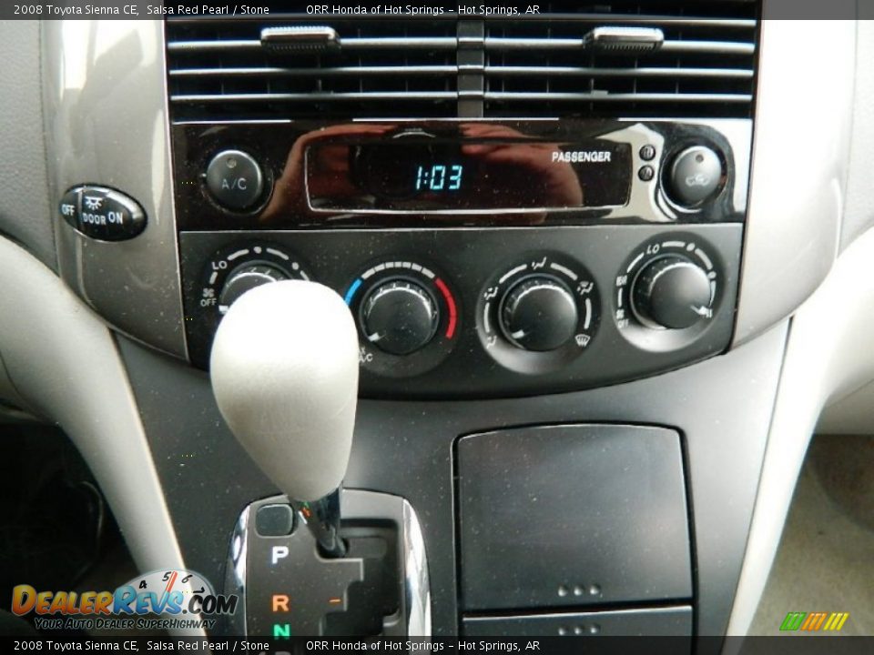 Controls of 2008 Toyota Sienna CE Photo #18