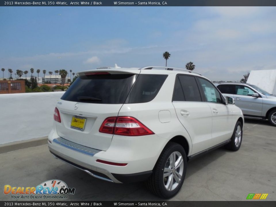 2013 Mercedes-Benz ML 350 4Matic Arctic White / Black Photo #4