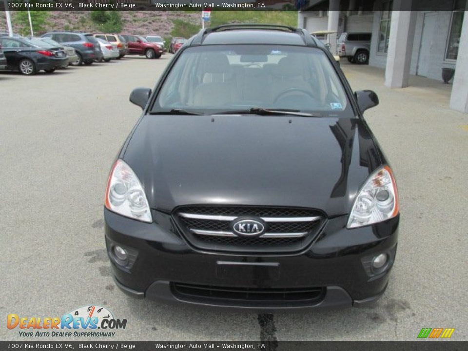 2007 Kia Rondo EX V6 Black Cherry / Beige Photo #4