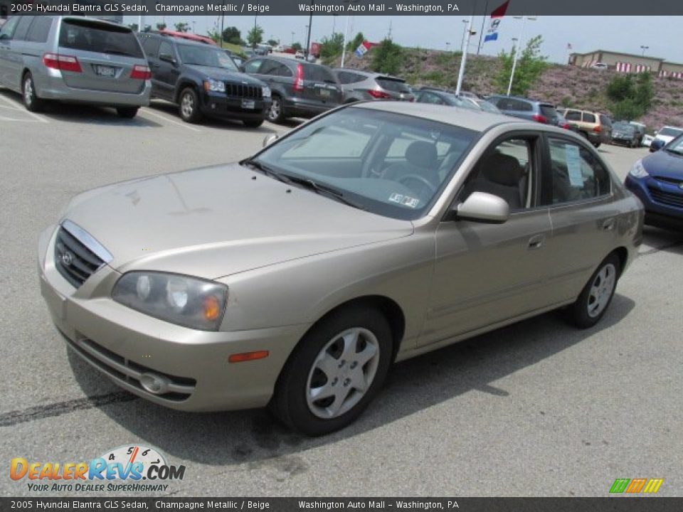 2005 Hyundai Elantra GLS Sedan Champagne Metallic / Beige Photo #5