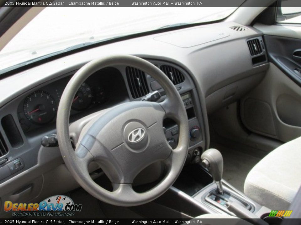 2005 Hyundai Elantra GLS Sedan Champagne Metallic / Beige Photo #9