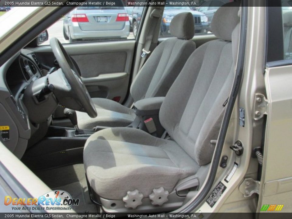 2005 Hyundai Elantra GLS Sedan Champagne Metallic / Beige Photo #10
