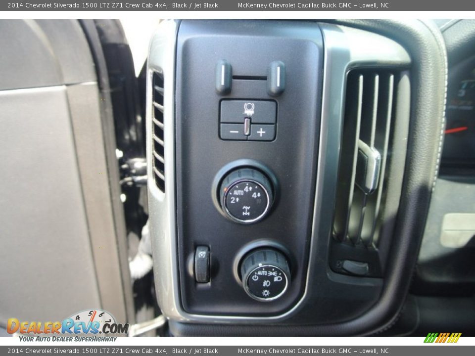 Controls of 2014 Chevrolet Silverado 1500 LTZ Z71 Crew Cab 4x4 Photo #11