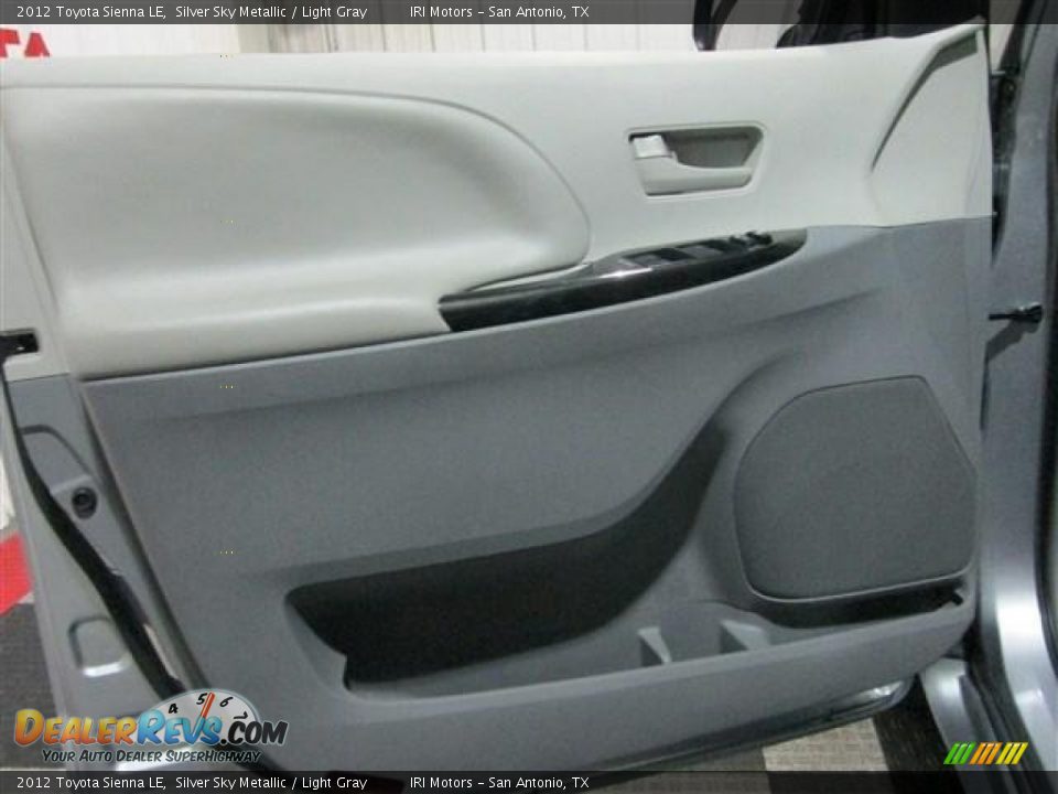 2012 Toyota Sienna LE Silver Sky Metallic / Light Gray Photo #9