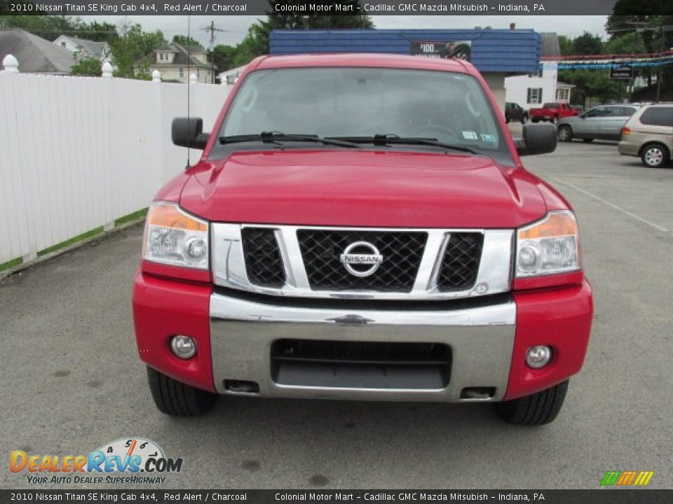2010 Nissan Titan SE King Cab 4x4 Red Alert / Charcoal Photo #4