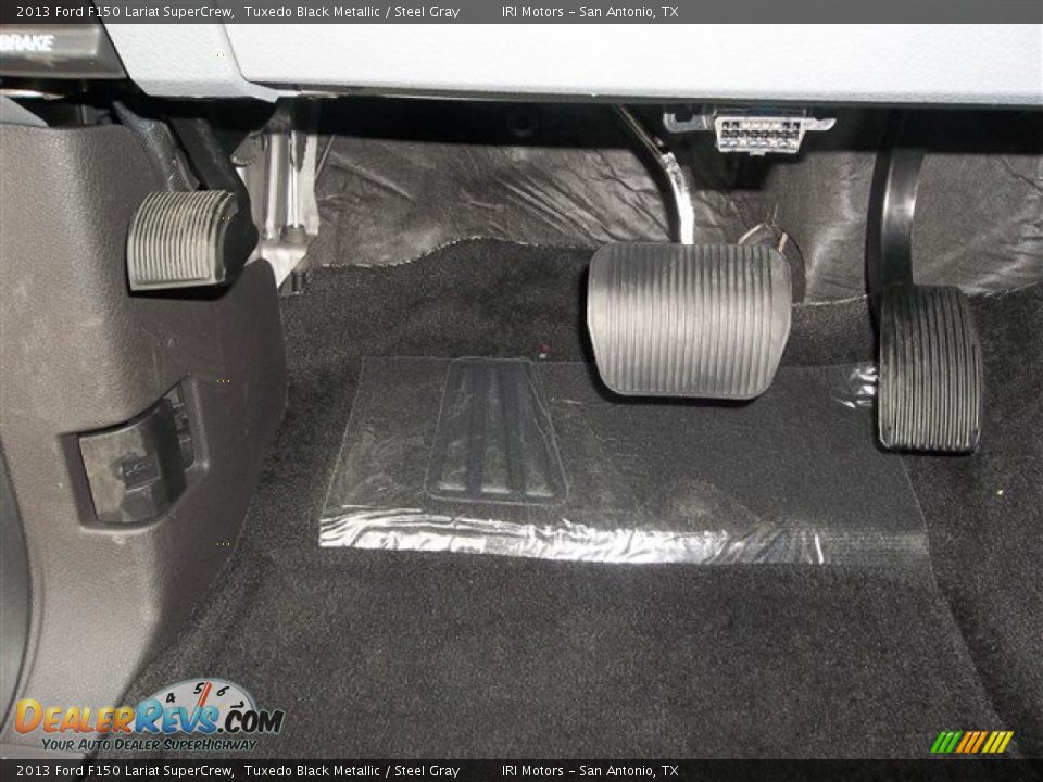 2013 Ford F150 Lariat SuperCrew Tuxedo Black Metallic / Steel Gray Photo #24