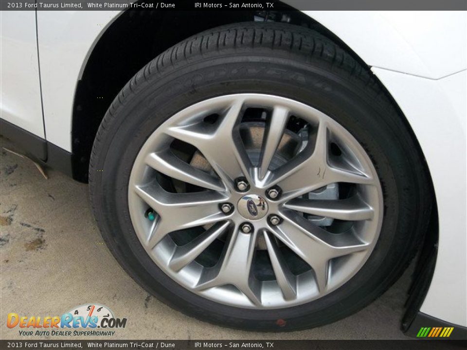 2013 Ford Taurus Limited White Platinum Tri-Coat / Dune Photo #9