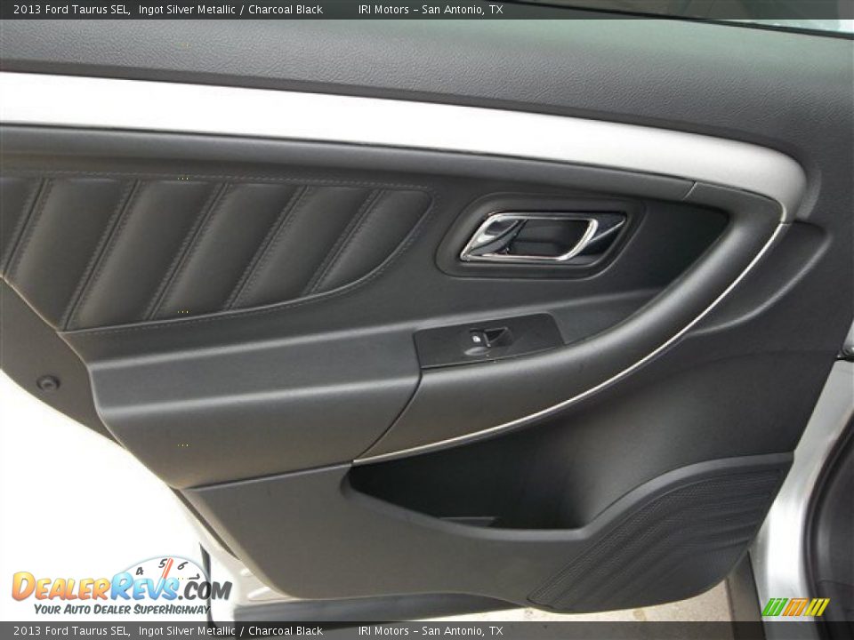 2013 Ford Taurus SEL Ingot Silver Metallic / Charcoal Black Photo #15