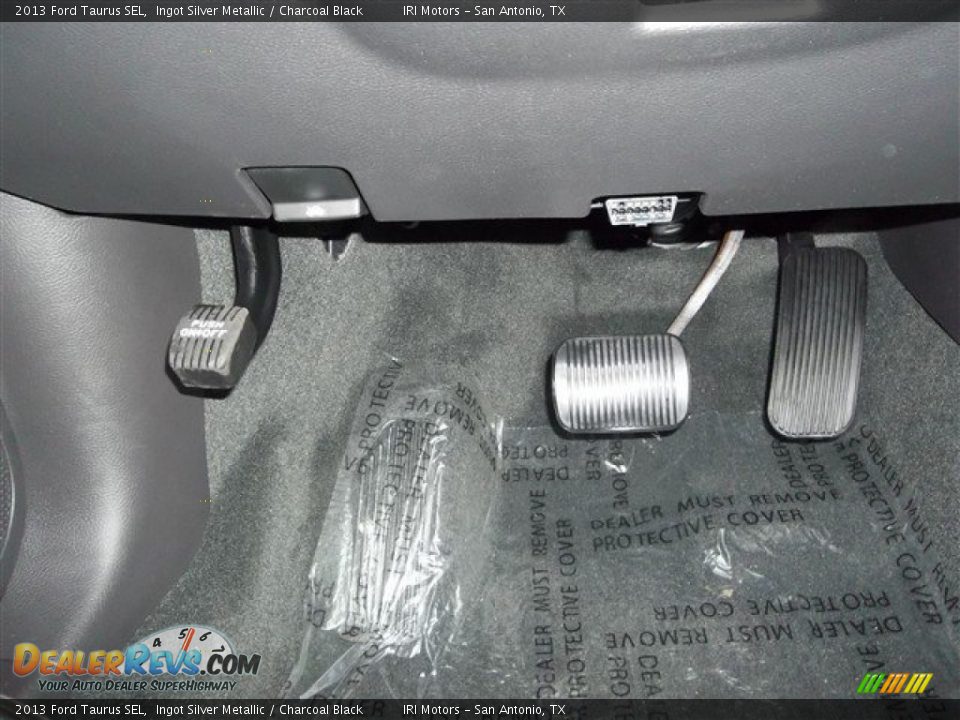 2013 Ford Taurus SEL Ingot Silver Metallic / Charcoal Black Photo #24