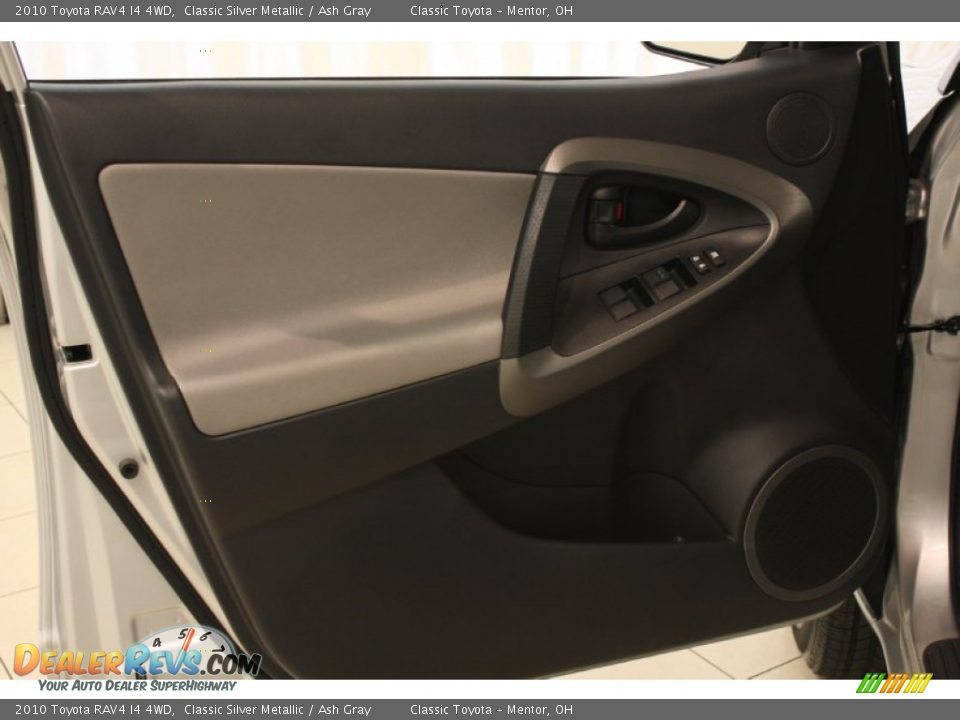 2010 Toyota RAV4 I4 4WD Classic Silver Metallic / Ash Gray Photo #4