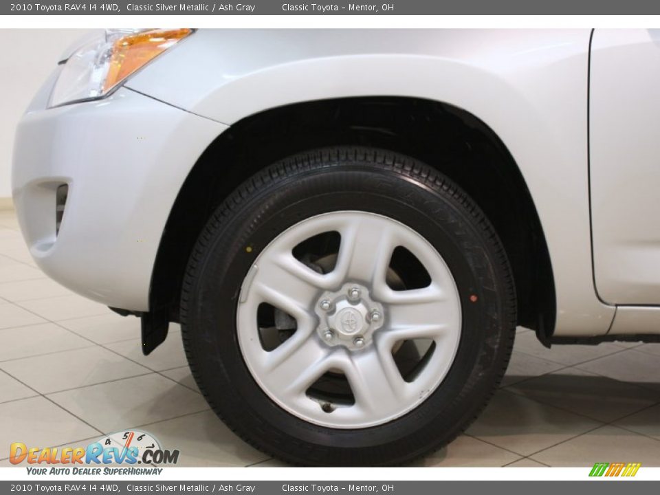 2010 Toyota RAV4 I4 4WD Classic Silver Metallic / Ash Gray Photo #15