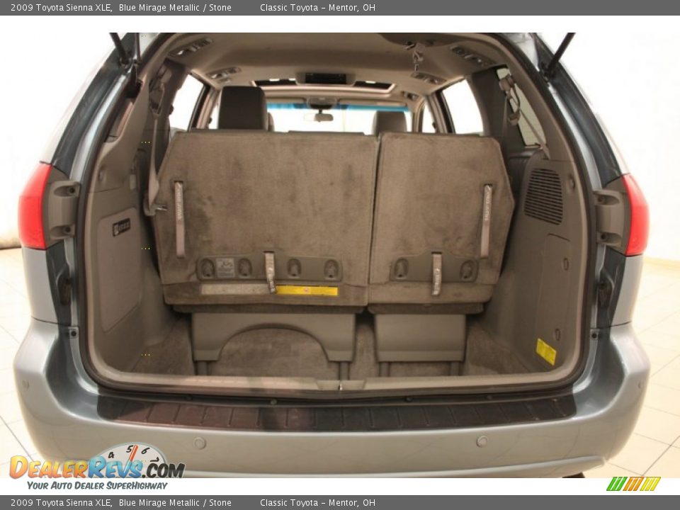 2009 Toyota Sienna XLE Blue Mirage Metallic / Stone Photo #22