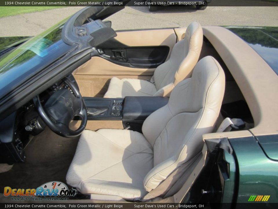 Front Seat of 1994 Chevrolet Corvette Convertible Photo #24
