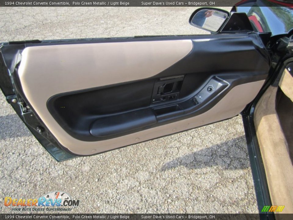 Door Panel of 1994 Chevrolet Corvette Convertible Photo #26
