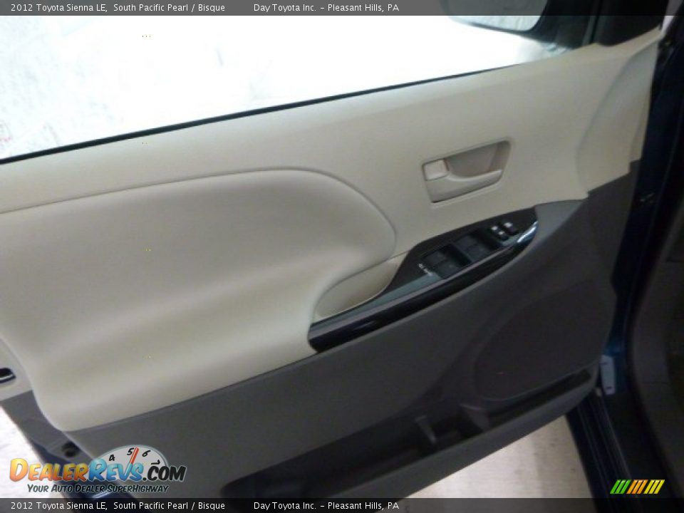2012 Toyota Sienna LE South Pacific Pearl / Bisque Photo #15