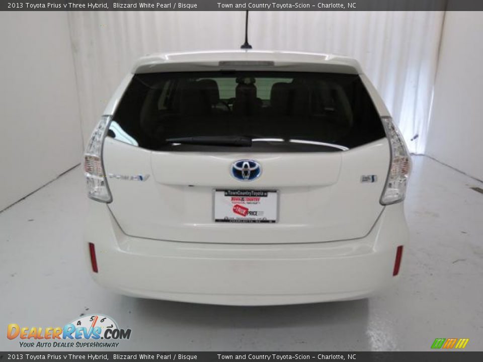 2013 Toyota Prius v Three Hybrid Blizzard White Pearl / Bisque Photo #18