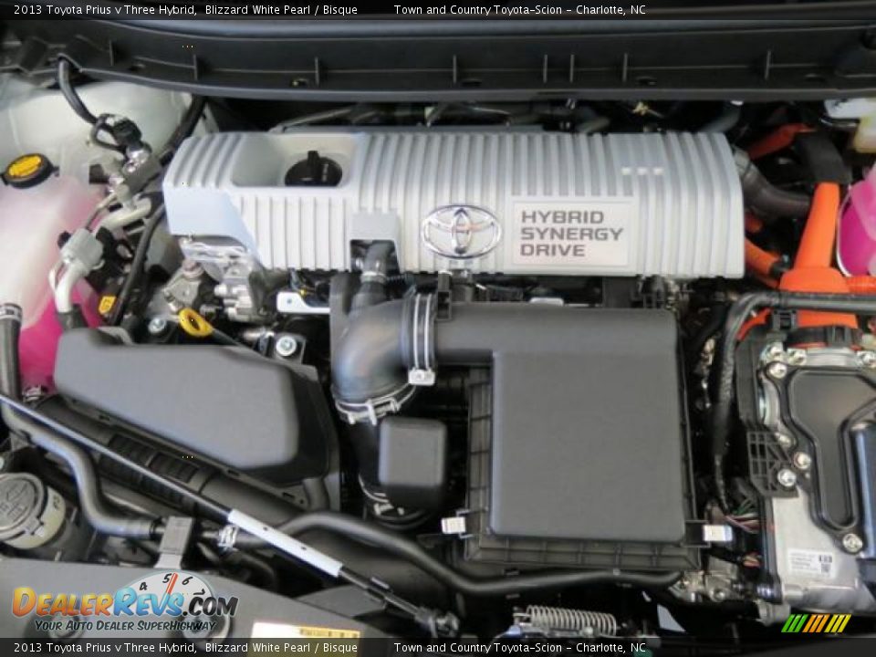 2013 Toyota Prius v Three Hybrid Blizzard White Pearl / Bisque Photo #20