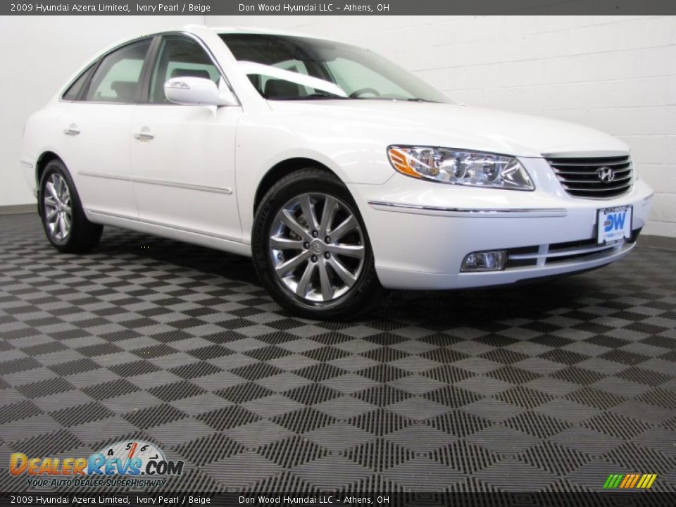 2009 Hyundai Azera Limited Ivory Pearl / Beige Photo #1