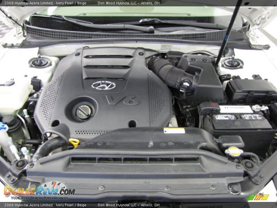 2009 Hyundai Azera Limited Ivory Pearl / Beige Photo #5