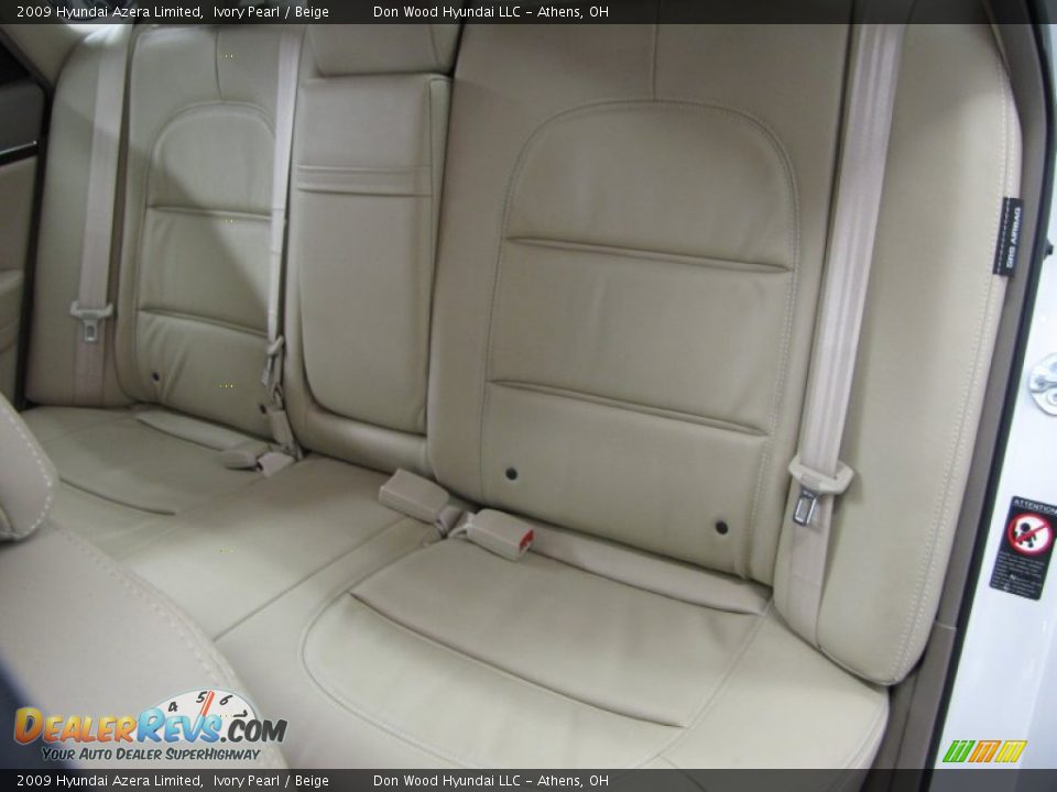 2009 Hyundai Azera Limited Ivory Pearl / Beige Photo #7