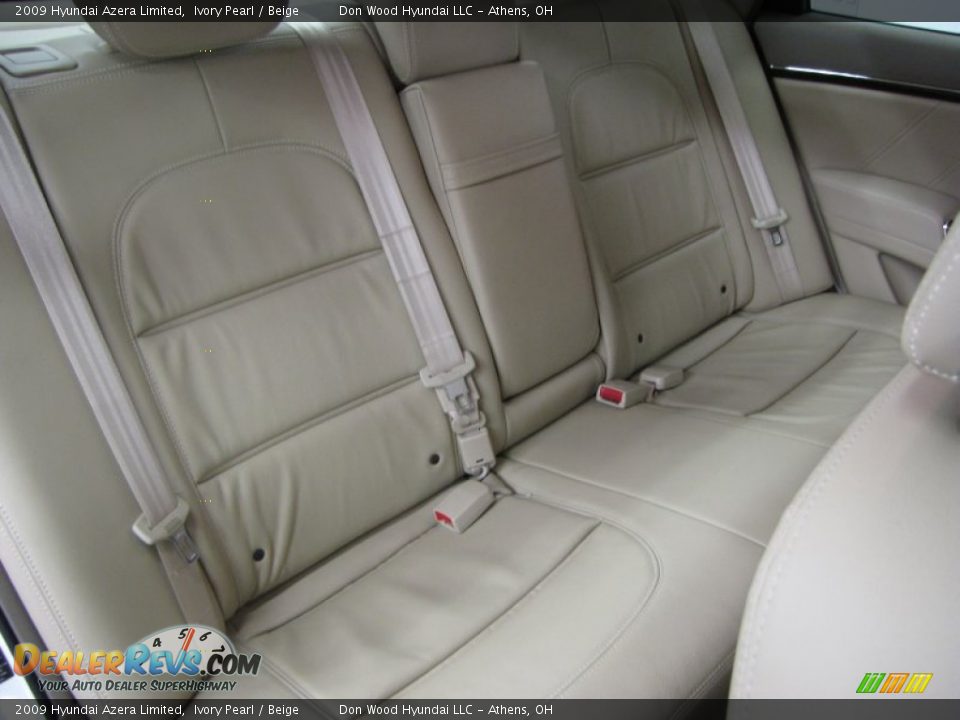 2009 Hyundai Azera Limited Ivory Pearl / Beige Photo #8