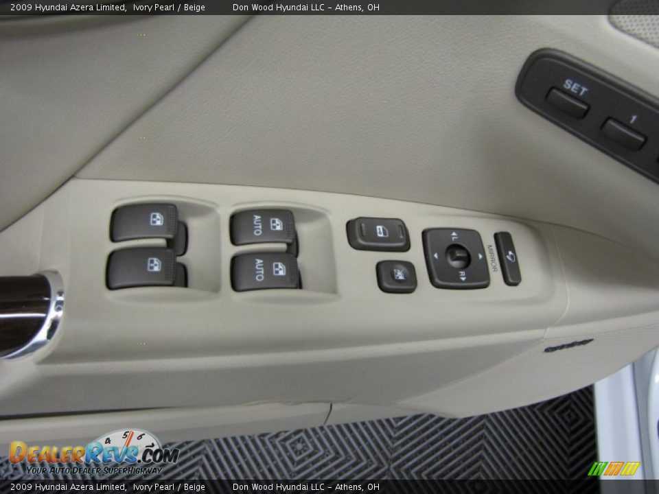 2009 Hyundai Azera Limited Ivory Pearl / Beige Photo #11