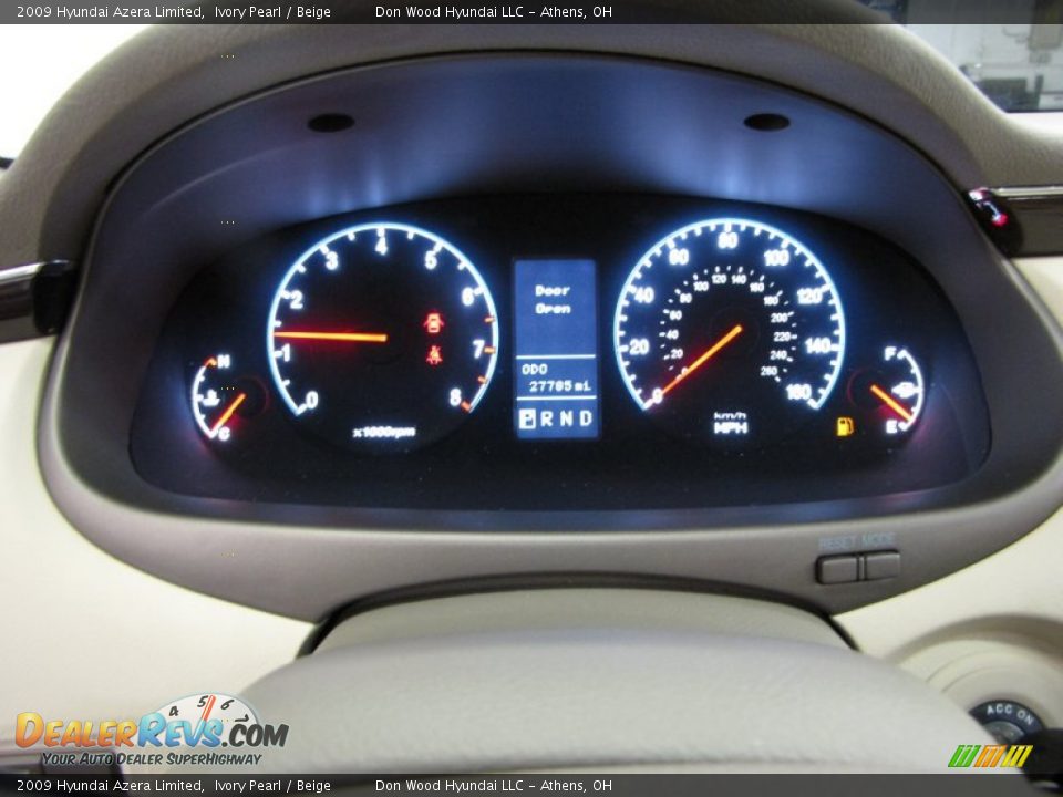 2009 Hyundai Azera Limited Ivory Pearl / Beige Photo #18