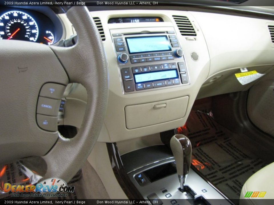 2009 Hyundai Azera Limited Ivory Pearl / Beige Photo #21