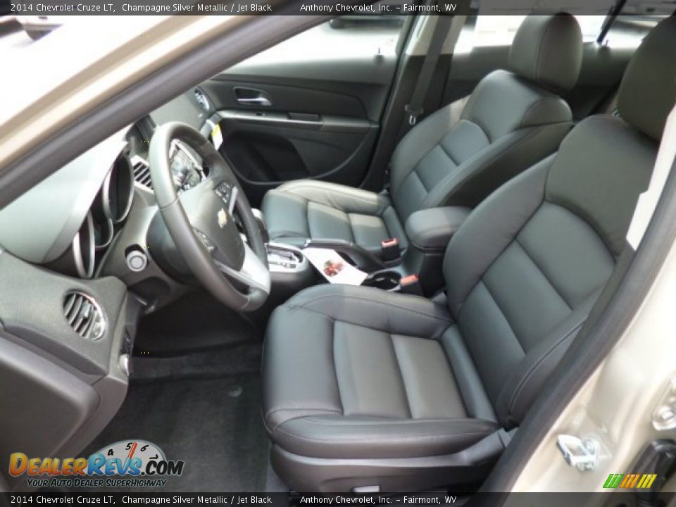 Front Seat of 2014 Chevrolet Cruze LT Photo #15