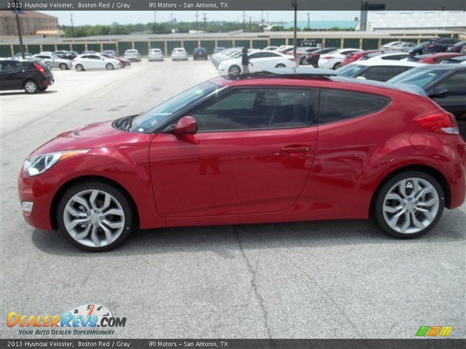 2013 Hyundai Veloster Boston Red / Gray Photo #2