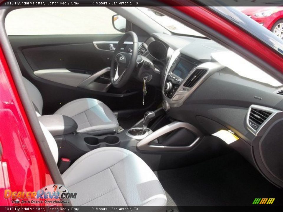 2013 Hyundai Veloster Boston Red / Gray Photo #4
