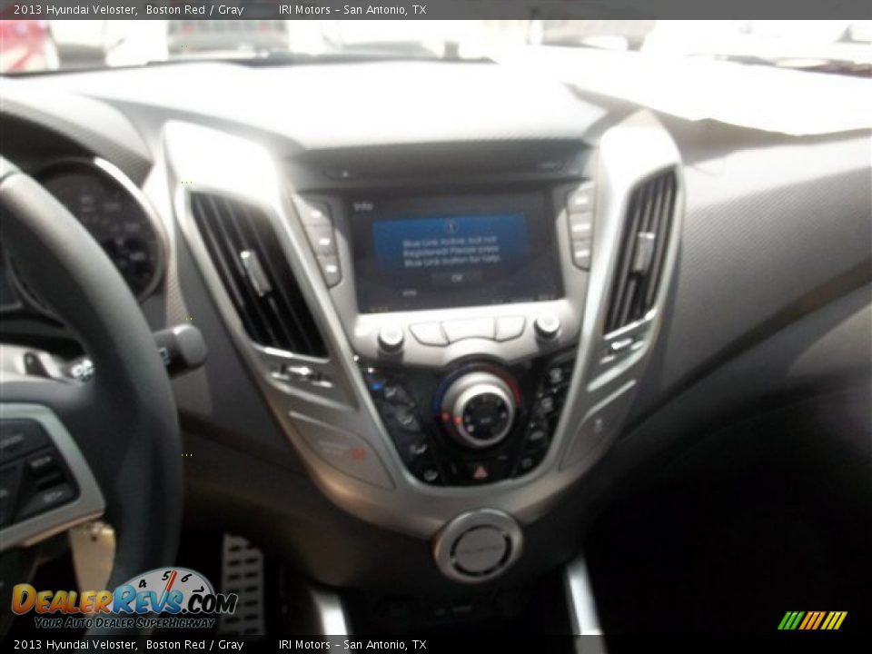 2013 Hyundai Veloster Boston Red / Gray Photo #7