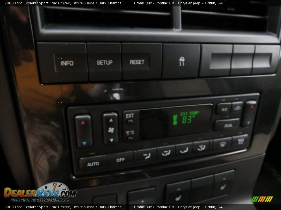 Controls of 2008 Ford Explorer Sport Trac Limited Photo #23