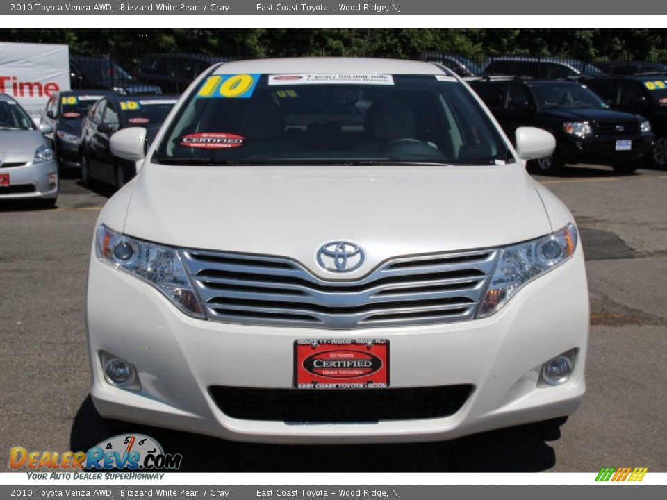 2010 Toyota Venza AWD Blizzard White Pearl / Gray Photo #2