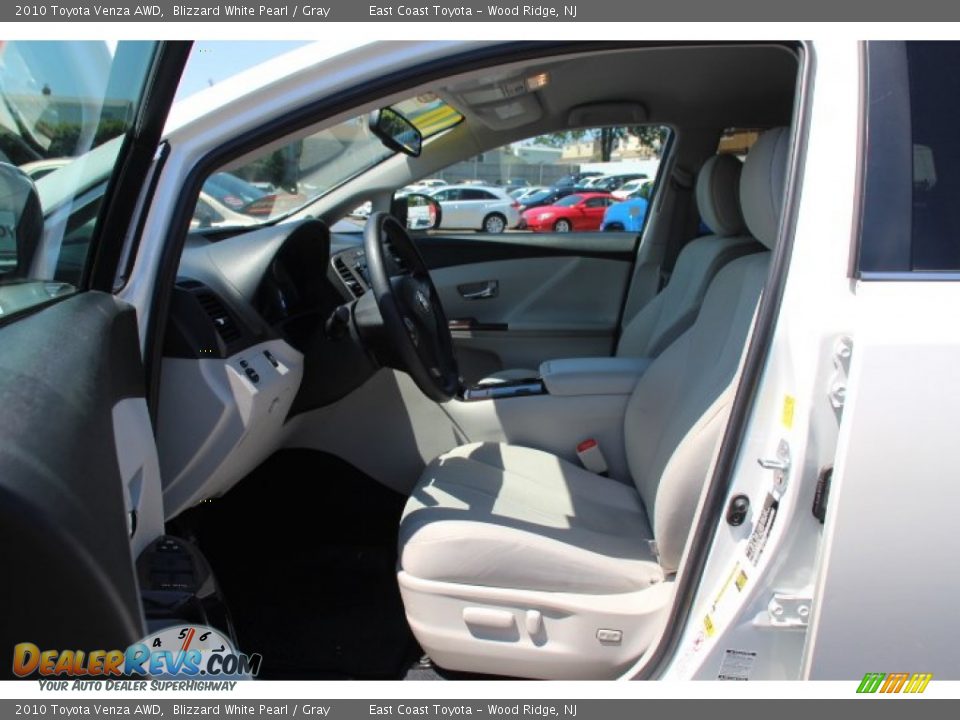 2010 Toyota Venza AWD Blizzard White Pearl / Gray Photo #7
