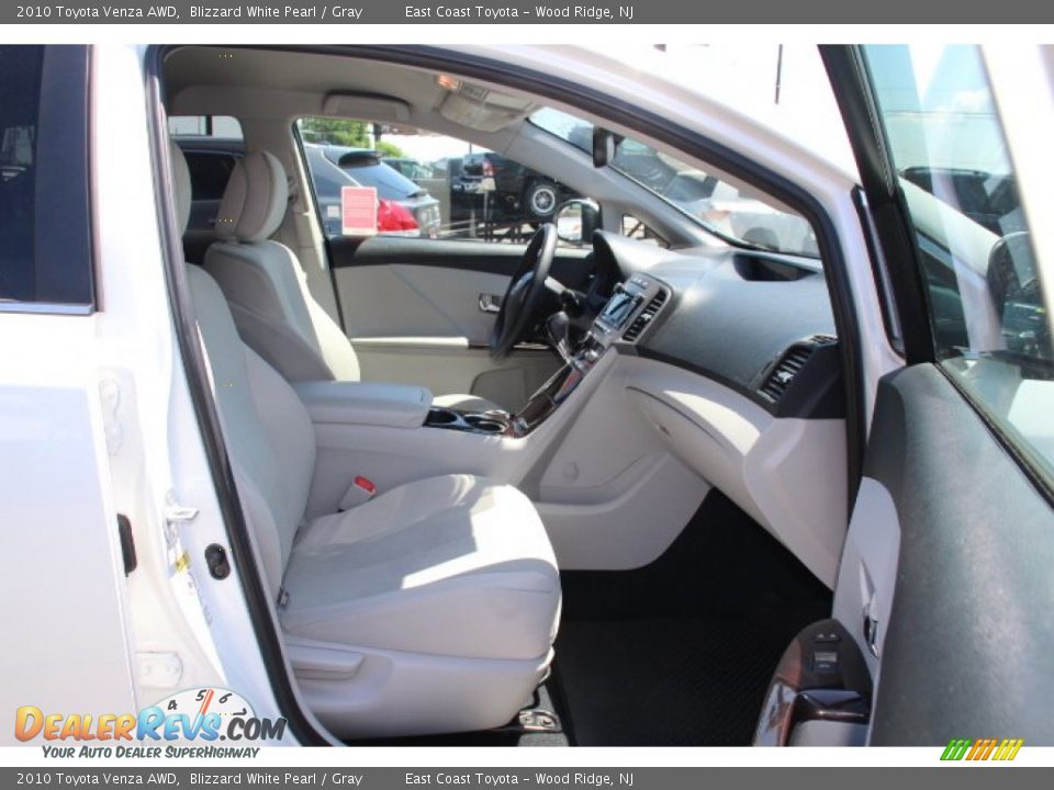 2010 Toyota Venza AWD Blizzard White Pearl / Gray Photo #8