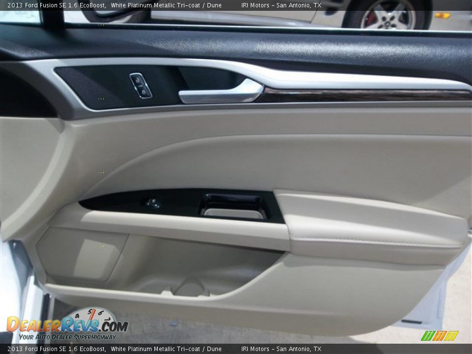 2013 Ford Fusion SE 1.6 EcoBoost White Platinum Metallic Tri-coat / Dune Photo #11