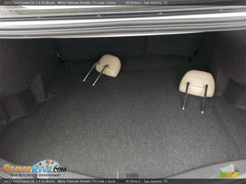 2013 Ford Fusion SE 1.6 EcoBoost White Platinum Metallic Tri-coat / Dune Photo #16