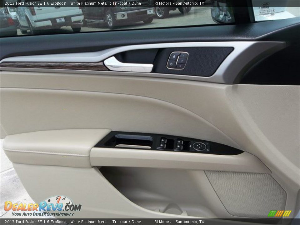 2013 Ford Fusion SE 1.6 EcoBoost White Platinum Metallic Tri-coat / Dune Photo #23