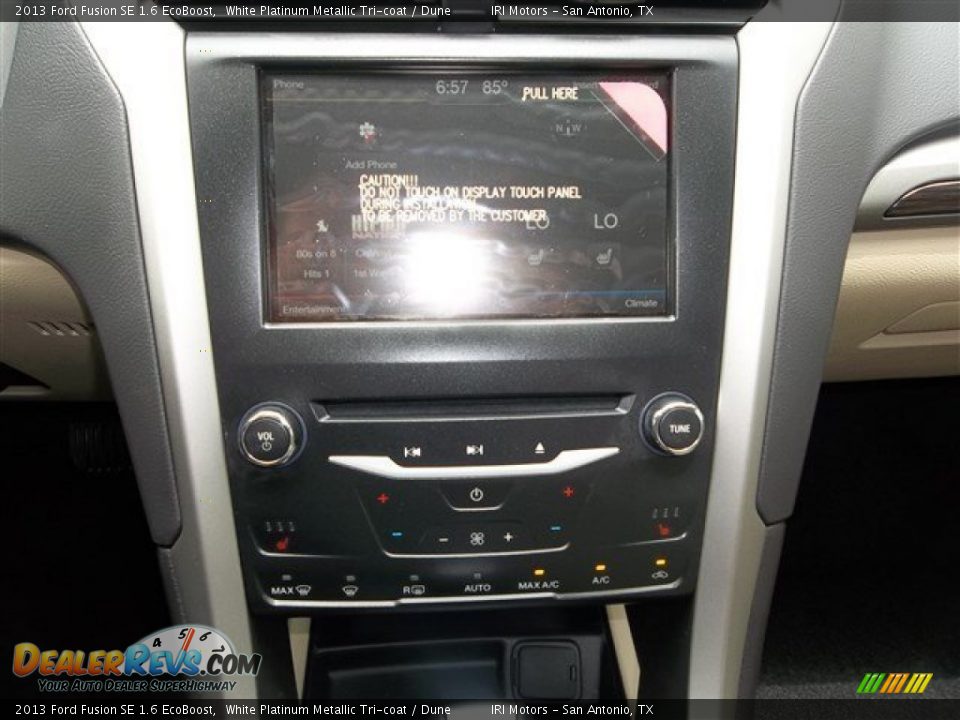 2013 Ford Fusion SE 1.6 EcoBoost White Platinum Metallic Tri-coat / Dune Photo #26
